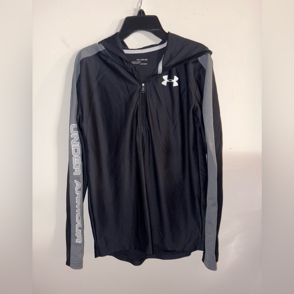 Under Armour size YXL